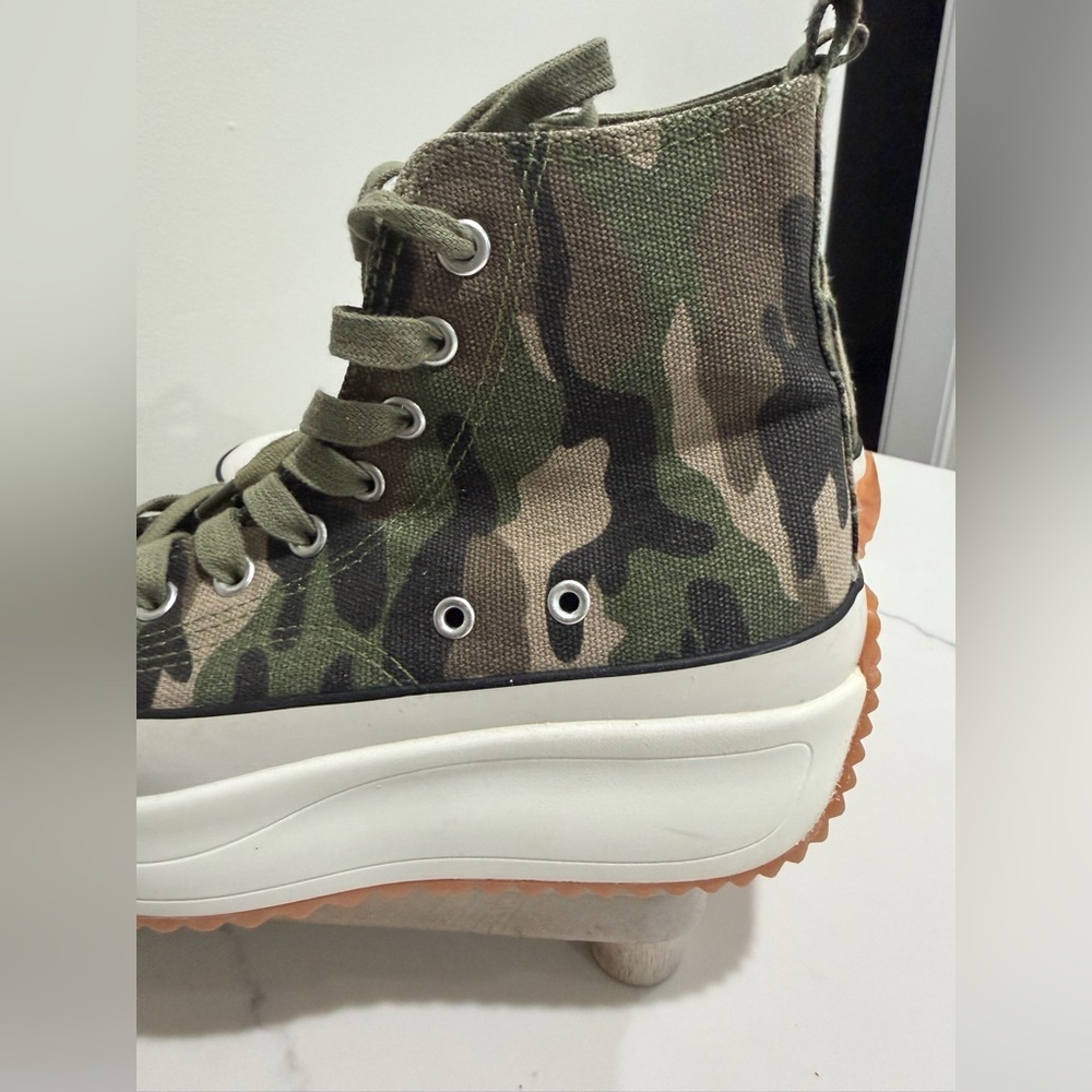 Steve Madden Green Camouflage High-Top Sneakers - Picture 6 of 9